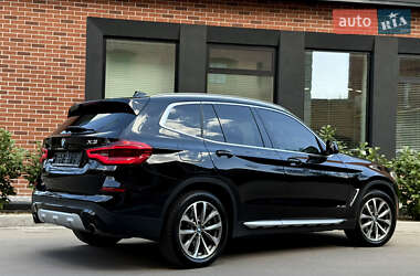 Внедорожник / Кроссовер BMW X3 2018 в 