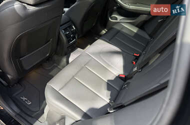 Внедорожник / Кроссовер BMW X3 2018 в 