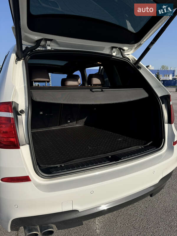 Внедорожник / Кроссовер BMW X3 2014 в Черновцах