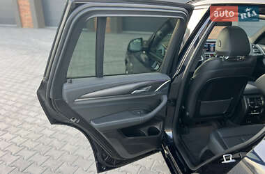 Позашляховик / Кросовер BMW X3 2021 в 