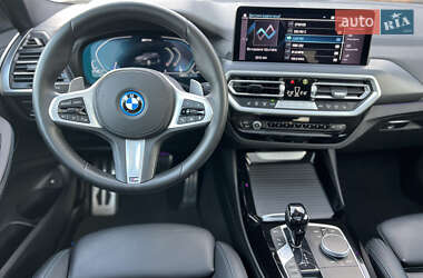 Позашляховик / Кросовер BMW X3 2021 в 