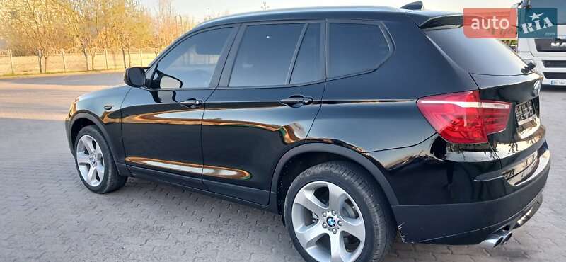 Внедорожник / Кроссовер BMW X3 2013 в Городке
