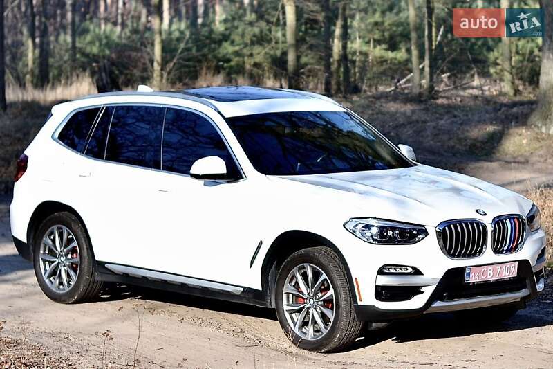 Внедорожник / Кроссовер BMW X3 2019 в 
