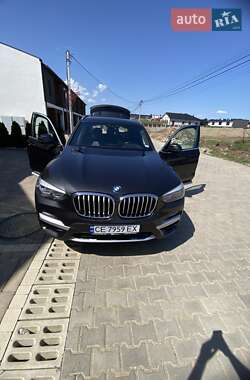 Внедорожник / Кроссовер BMW X3 2018 в 