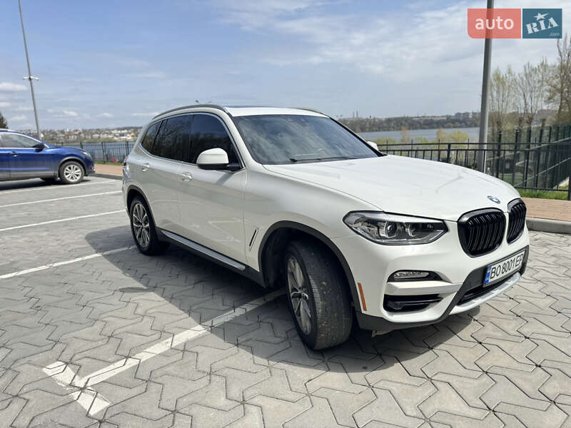 Внедорожник / Кроссовер BMW X3 2019 в Тернополе