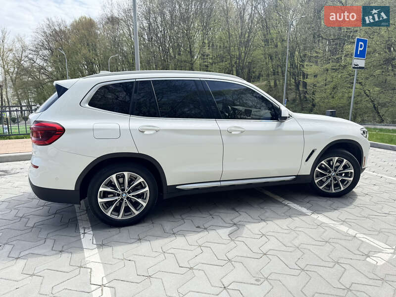 Внедорожник / Кроссовер BMW X3 2019 в Тернополе