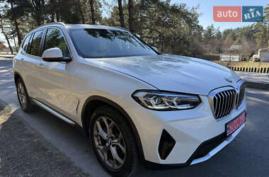 Позашляховик / Кросовер BMW X3 2022 в 