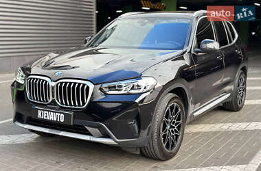 Позашляховик / Кросовер BMW X3 2023 в 