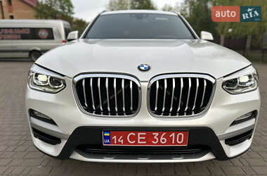 Внедорожник / Кроссовер BMW X3 2019 в 