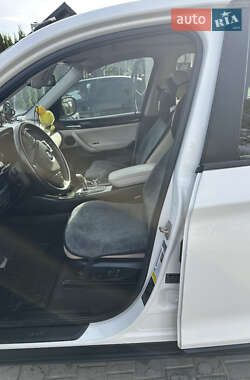 Позашляховик / Кросовер BMW X3 2012 в 