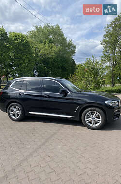 Внедорожник / Кроссовер BMW X3 2020 в 