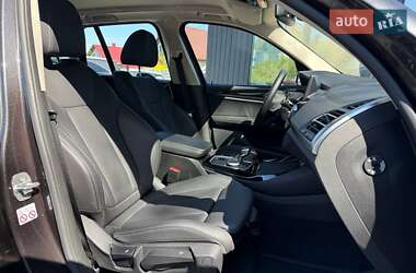 Позашляховик / Кросовер BMW X3 2022 в 