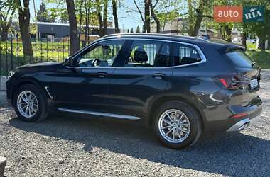 Позашляховик / Кросовер BMW X3 2022 в 