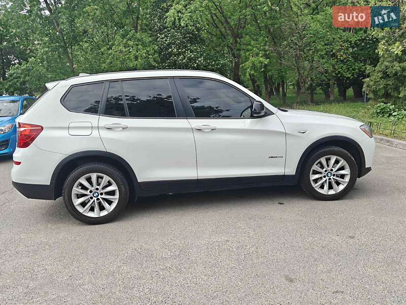 Внедорожник / Кроссовер BMW X3 2016 в Киеве