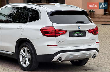 Позашляховик / Кросовер BMW X3 2018 в 