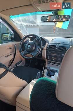 Внедорожник / Кроссовер BMW X3 2005 в 