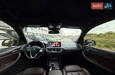 Позашляховик / Кросовер BMW X3 2022 в 