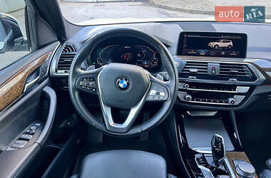 Позашляховик / Кросовер BMW X3 2020 в 