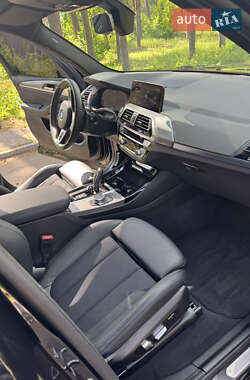 Позашляховик / Кросовер BMW X3 2020 в 
