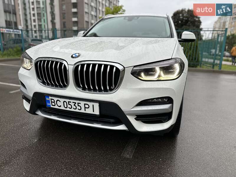 Внедорожник / Кроссовер BMW X3 2020 в 