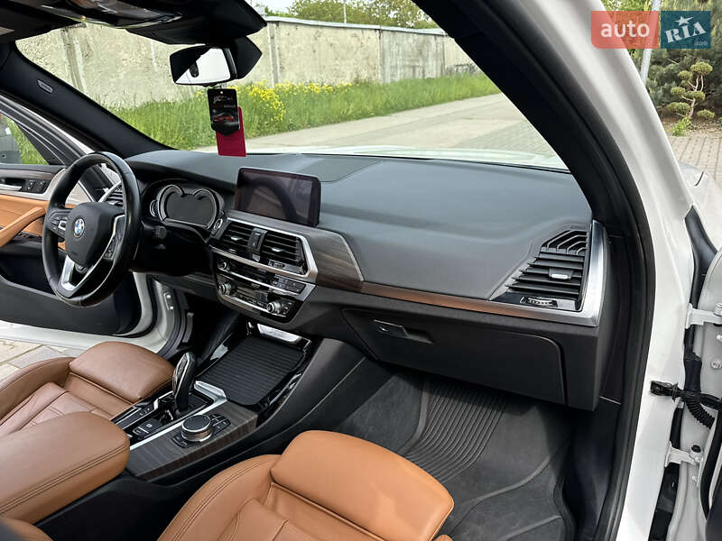 Внедорожник / Кроссовер BMW X3 2018 в Стрые