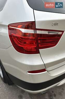 Позашляховик / Кросовер BMW X3 2011 в 