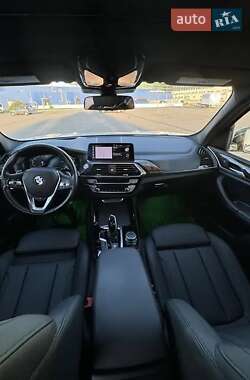 Внедорожник / Кроссовер BMW X3 2020 в 