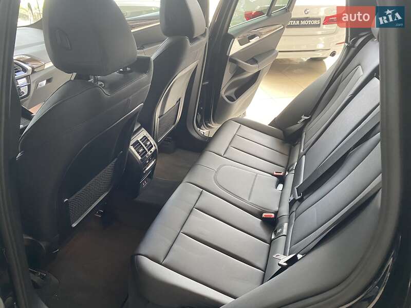 Внедорожник / Кроссовер BMW X3 2021 в Одессе