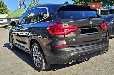 Внедорожник / Кроссовер BMW X3 2018 в 