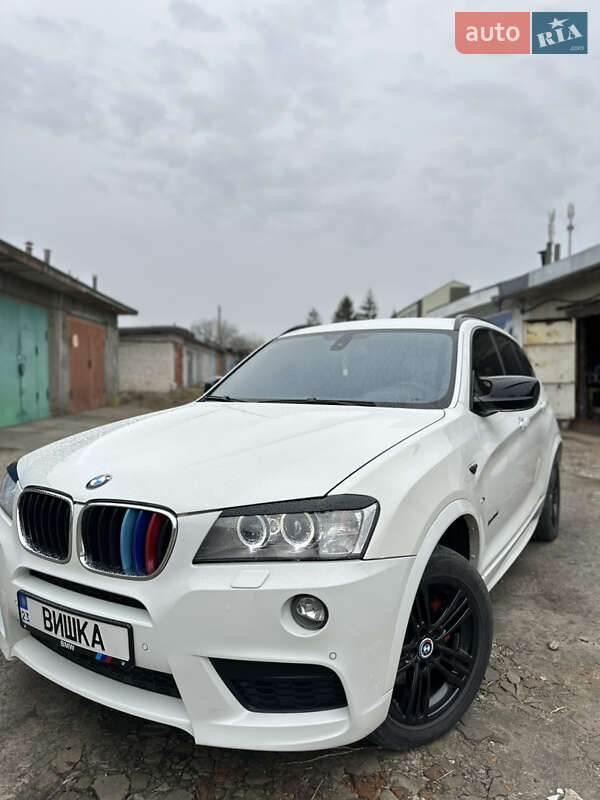 Внедорожник / Кроссовер BMW X3 2011 в Нетешине