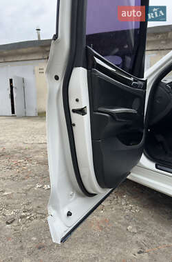 Позашляховик / Кросовер BMW X3 2011 в 
