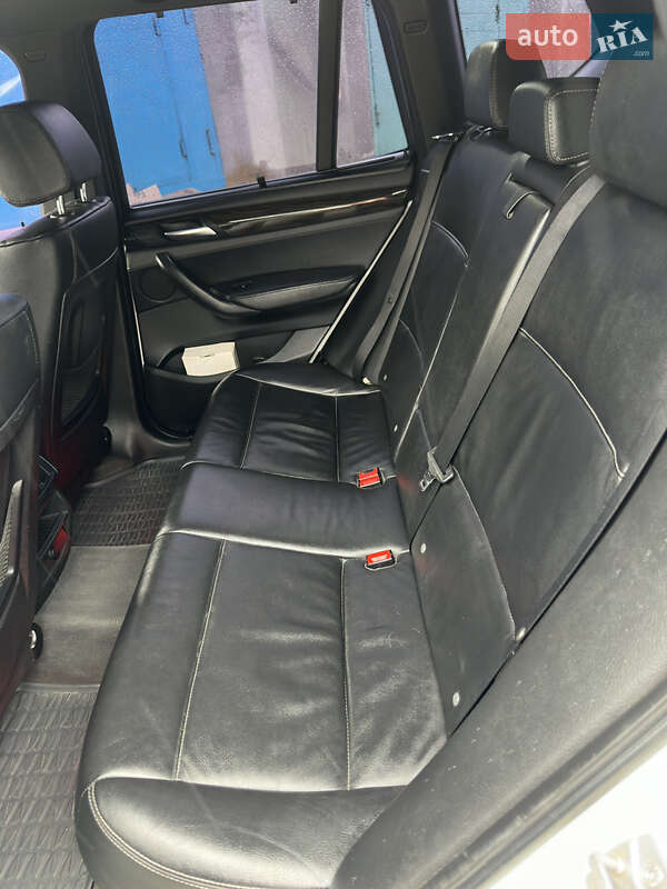 Внедорожник / Кроссовер BMW X3 2011 в Нетешине