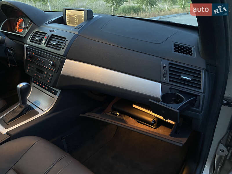 Позашляховик / Кросовер BMW X3 2008 в Луцьку