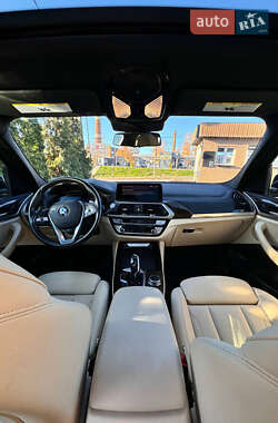 Внедорожник / Кроссовер BMW X3 2020 в 