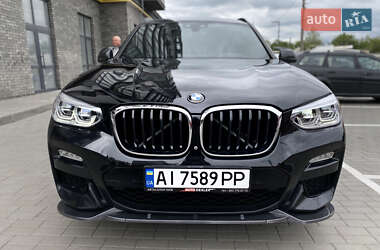 Внедорожник / Кроссовер BMW X3 2018 в 