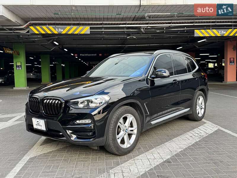 Внедорожник / Кроссовер BMW X3 2018 в Киеве