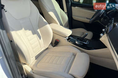 Внедорожник / Кроссовер BMW X3 2021 в 