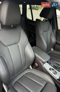 Позашляховик / Кросовер BMW X3 2020 в 