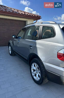Внедорожник / Кроссовер BMW X3 2009 в 