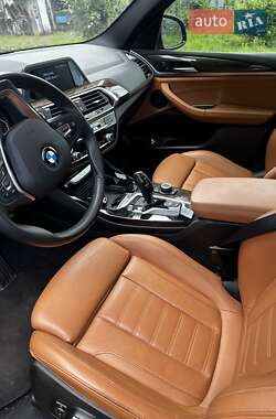 Внедорожник / Кроссовер BMW X3 2019 в 