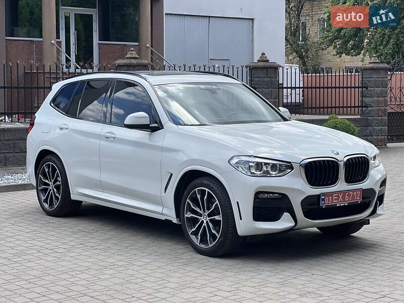 Внедорожник / Кроссовер BMW X3 2020 в 