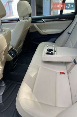 Внедорожник / Кроссовер BMW X3 2016 в 