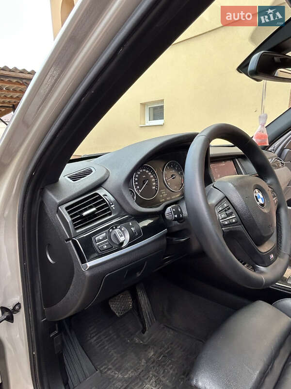 Внедорожник / Кроссовер BMW X3 2014 в Калуше