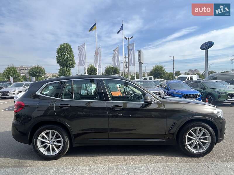 Внедорожник / Кроссовер BMW X3 2018 в Киеве фото 5 Внедорожник / Кроссовер BMW X3 2018 в Киеве