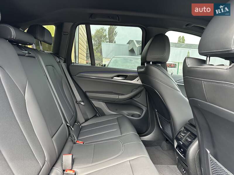 Внедорожник / Кроссовер BMW X3 2022 в Киеве