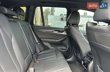 Позашляховик / Кросовер BMW X3 2022 в 