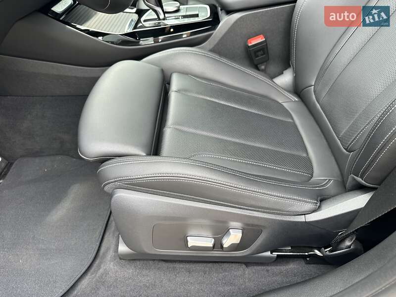 Внедорожник / Кроссовер BMW X3 2022 в Киеве