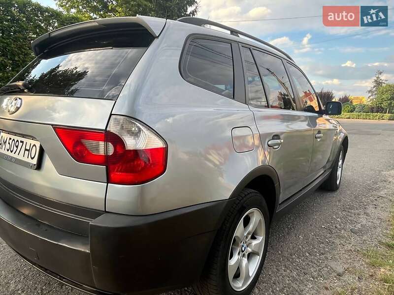 Внедорожник / Кроссовер BMW X3 2005 в Киеве