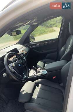Внедорожник / Кроссовер BMW X3 2020 в 