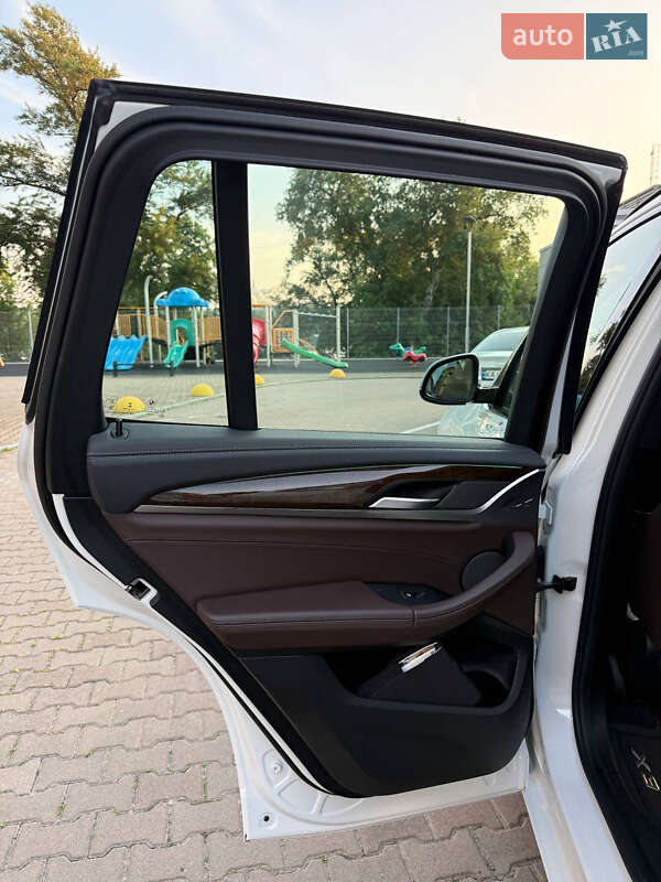 Внедорожник / Кроссовер BMW X3 2018 в Киеве